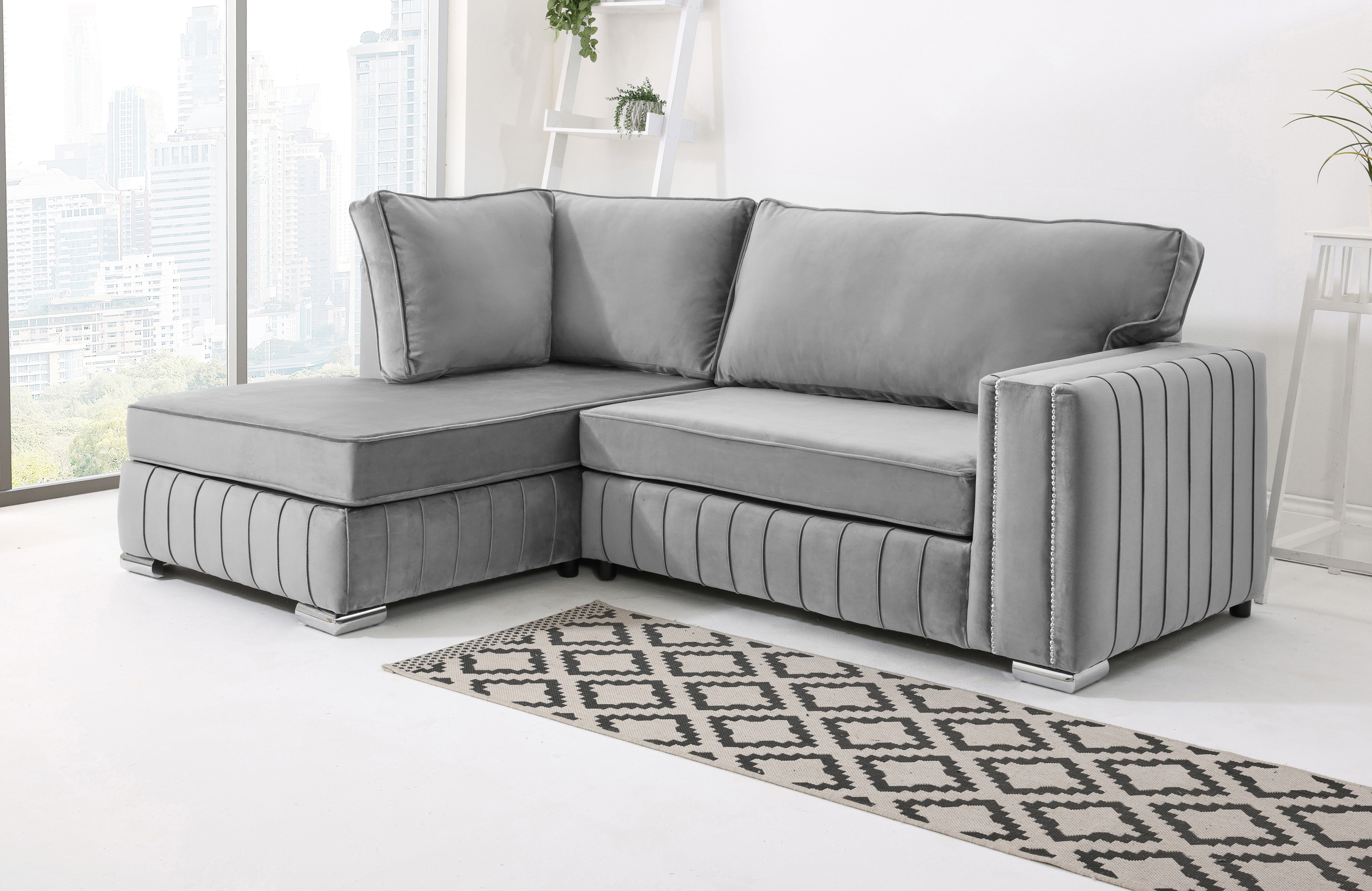 Lyra Lounge Fullback - Facing Left