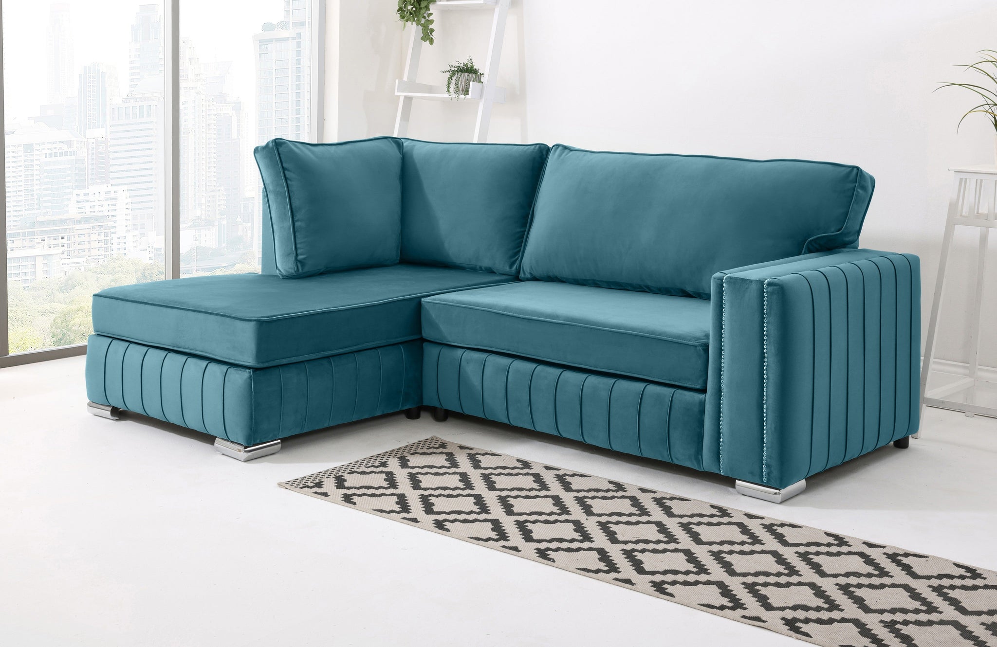 Lyra Lounge Fullback - Facing Left