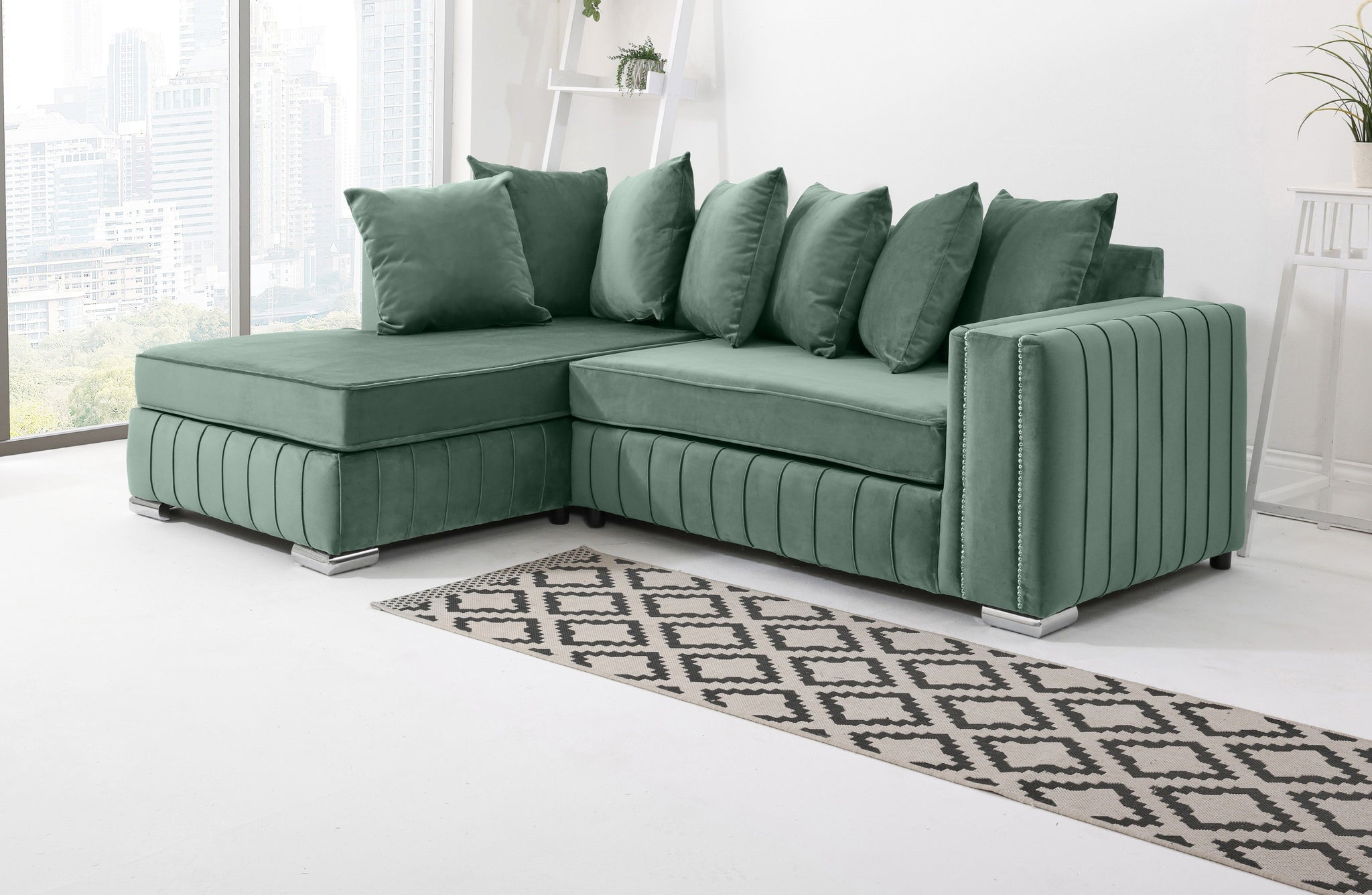 Lyra Lounge Scatterback - Facing Left