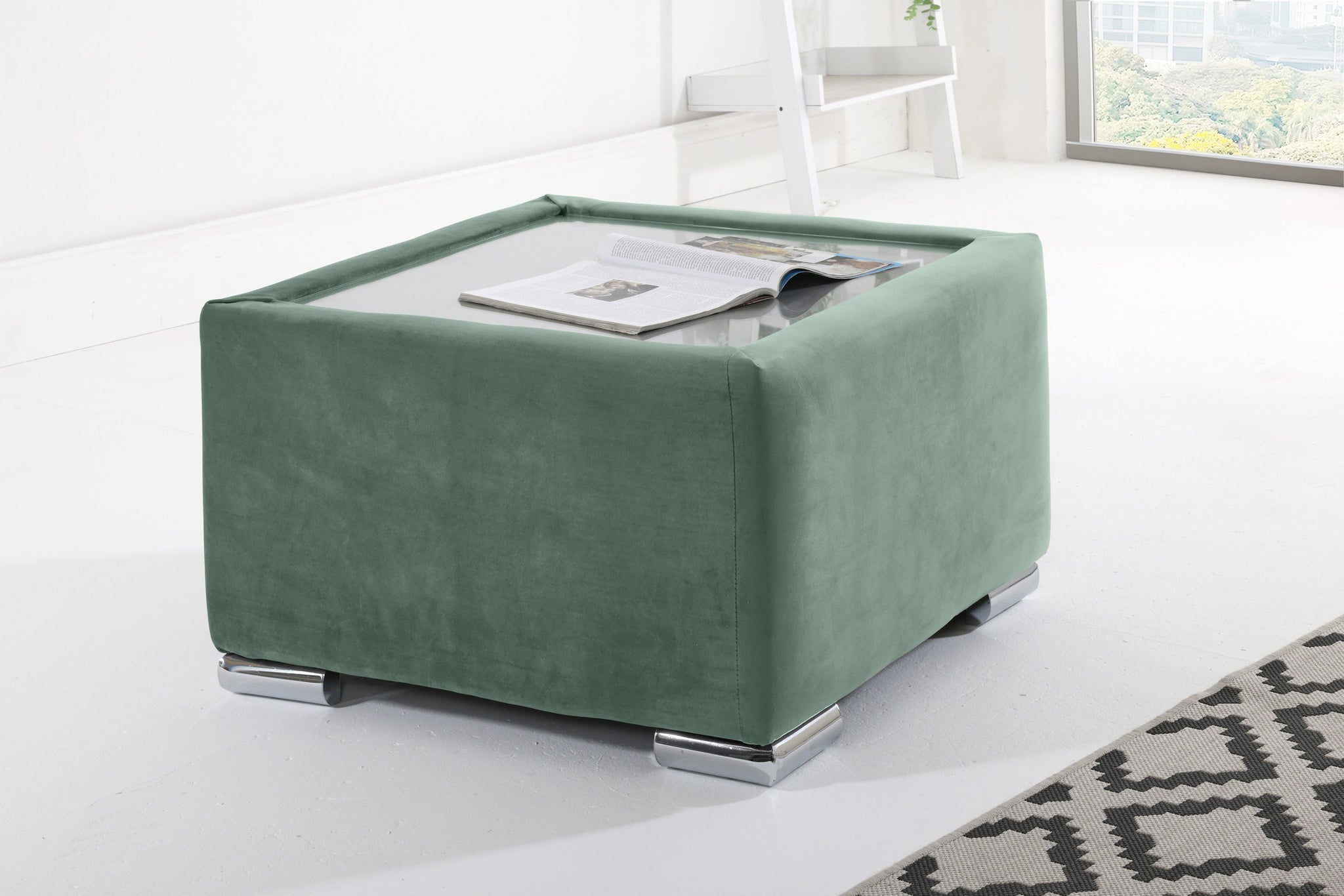 Victoria Plush Corner Scatterback + Diamonds