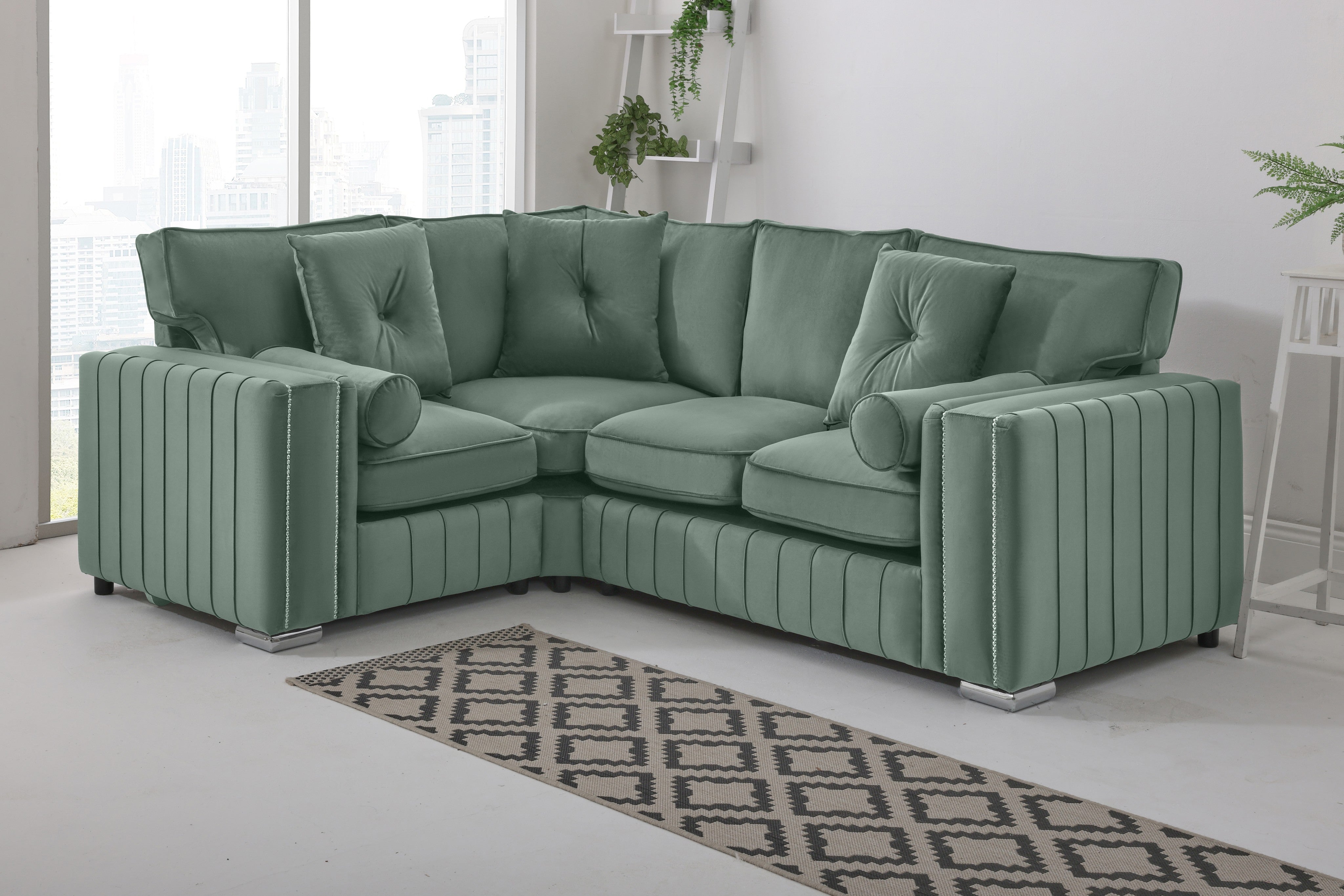 Lyra Corner Fullback - 1c2 + Bolster / Buttoned Cushions