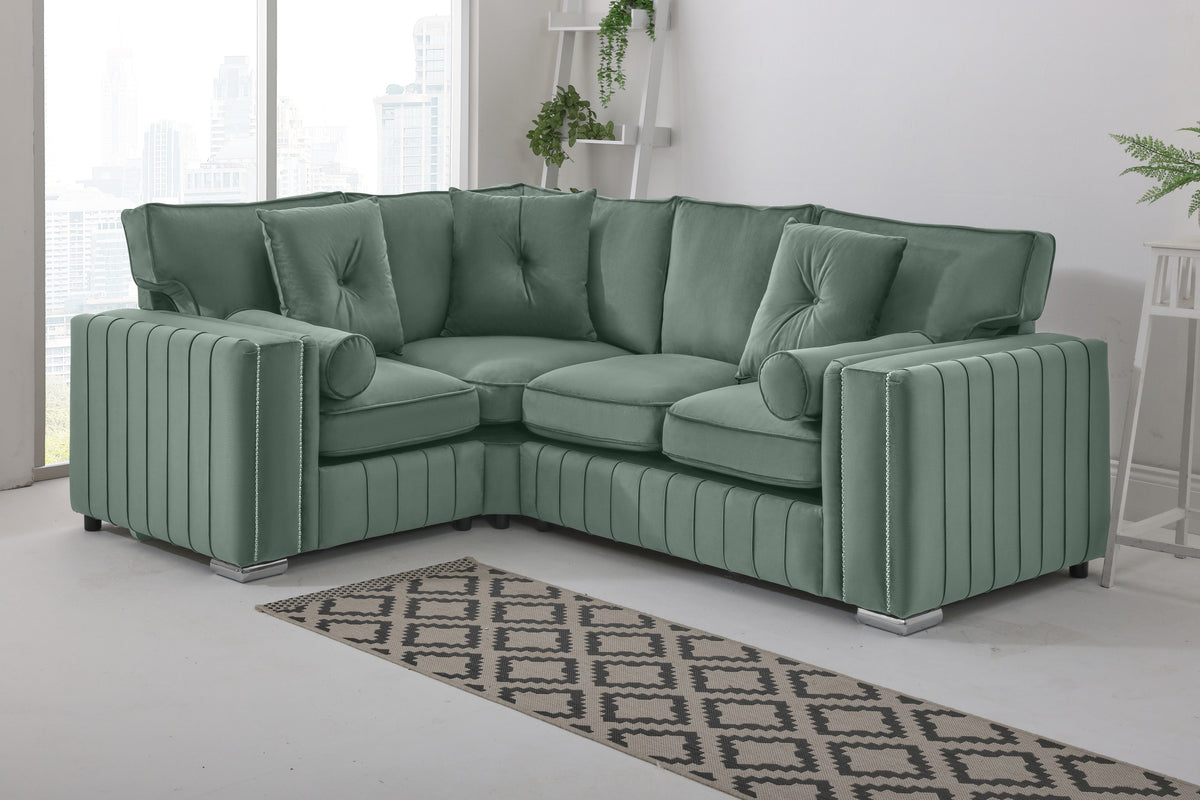 Lyra Corner Fullback - 1c2 + Bolster / Buttoned Cushions
