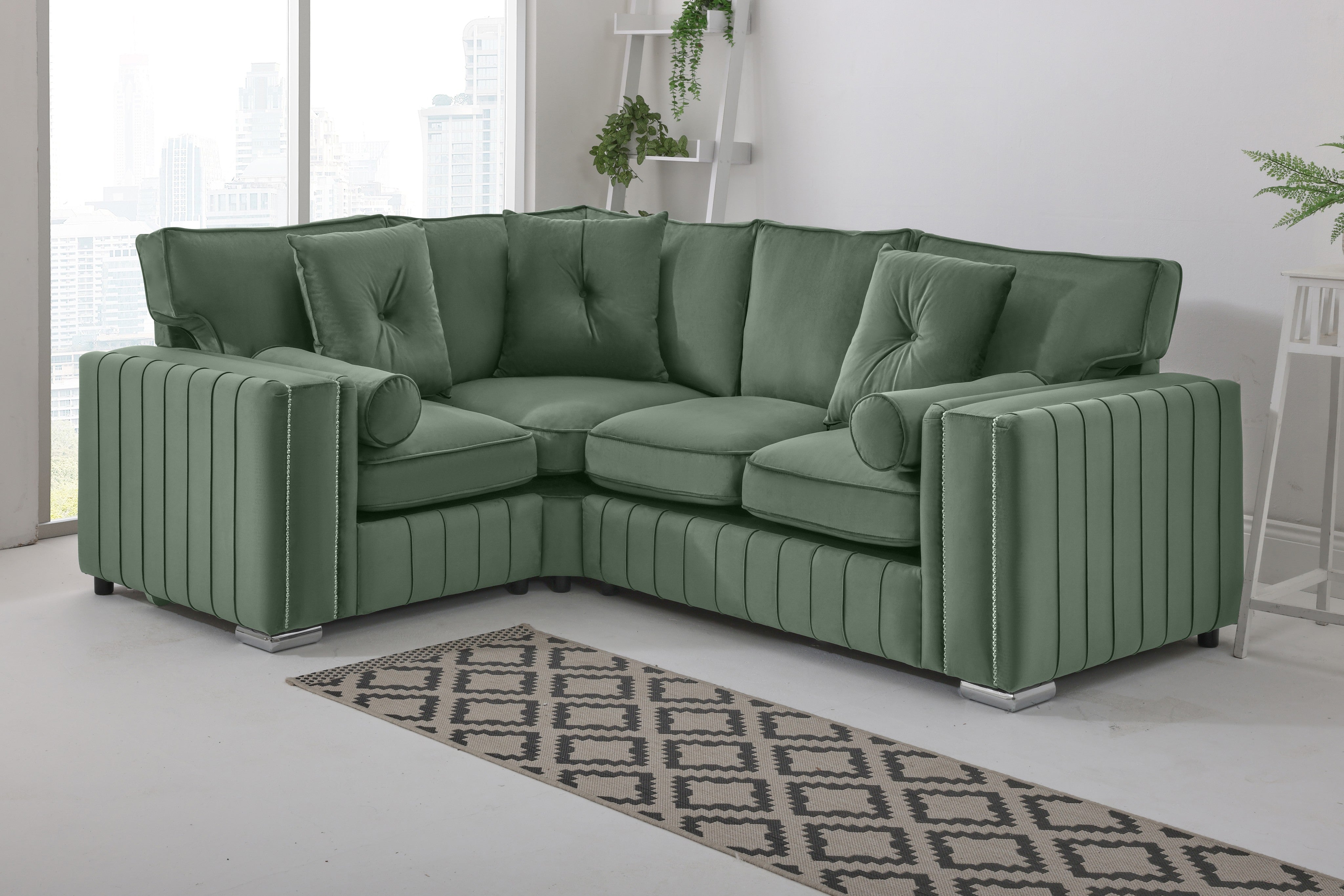 Lyra Corner Fullback - 1c2 + Bolster / Buttoned Cushions