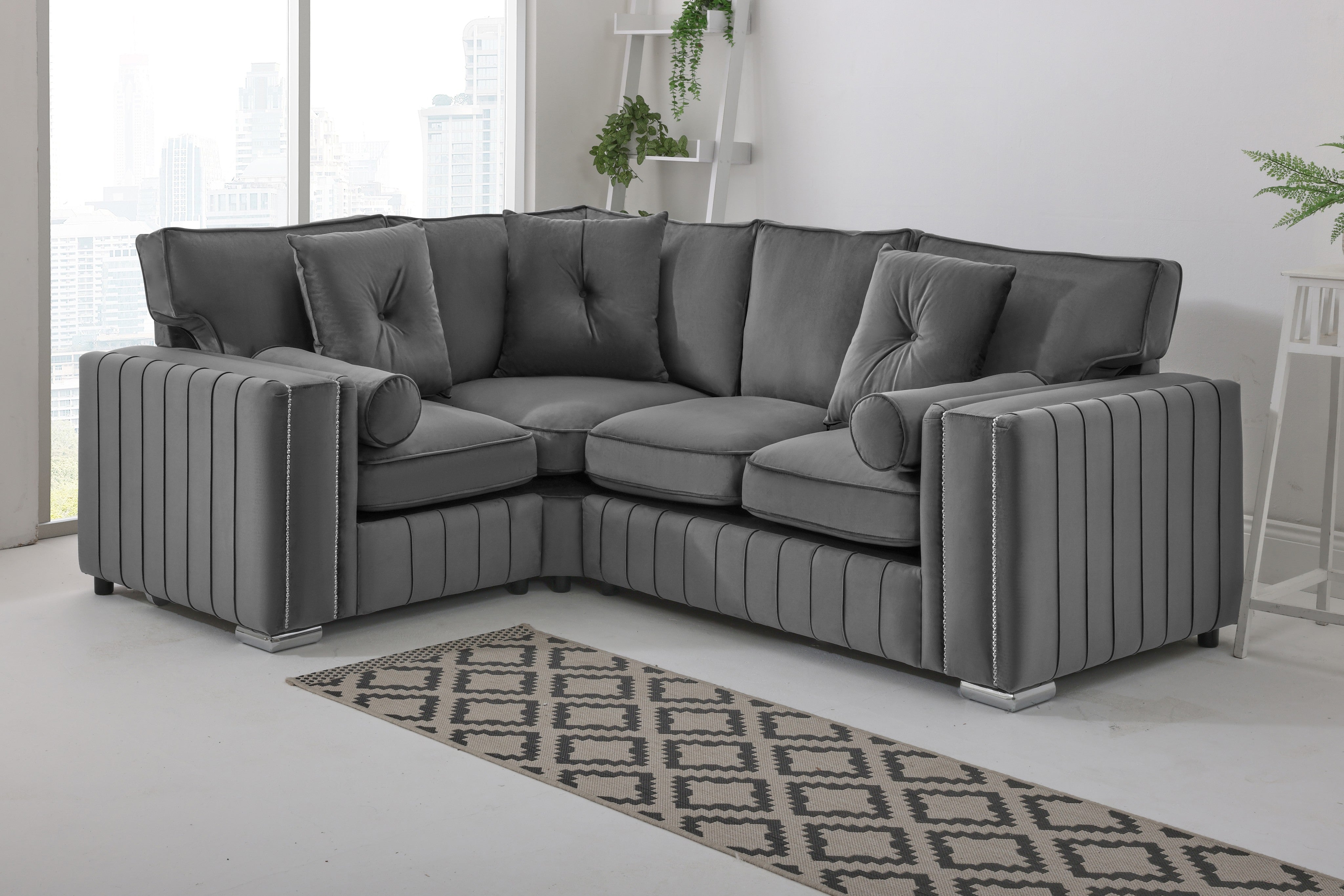 Lyra Corner Fullback - 1c2 + Bolster / Buttoned Cushions