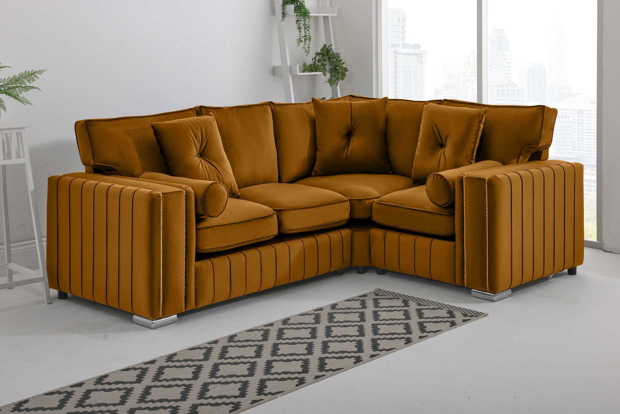 Lyra Corner Fullback - 2c1 + Bolster / Buttoned Cushions