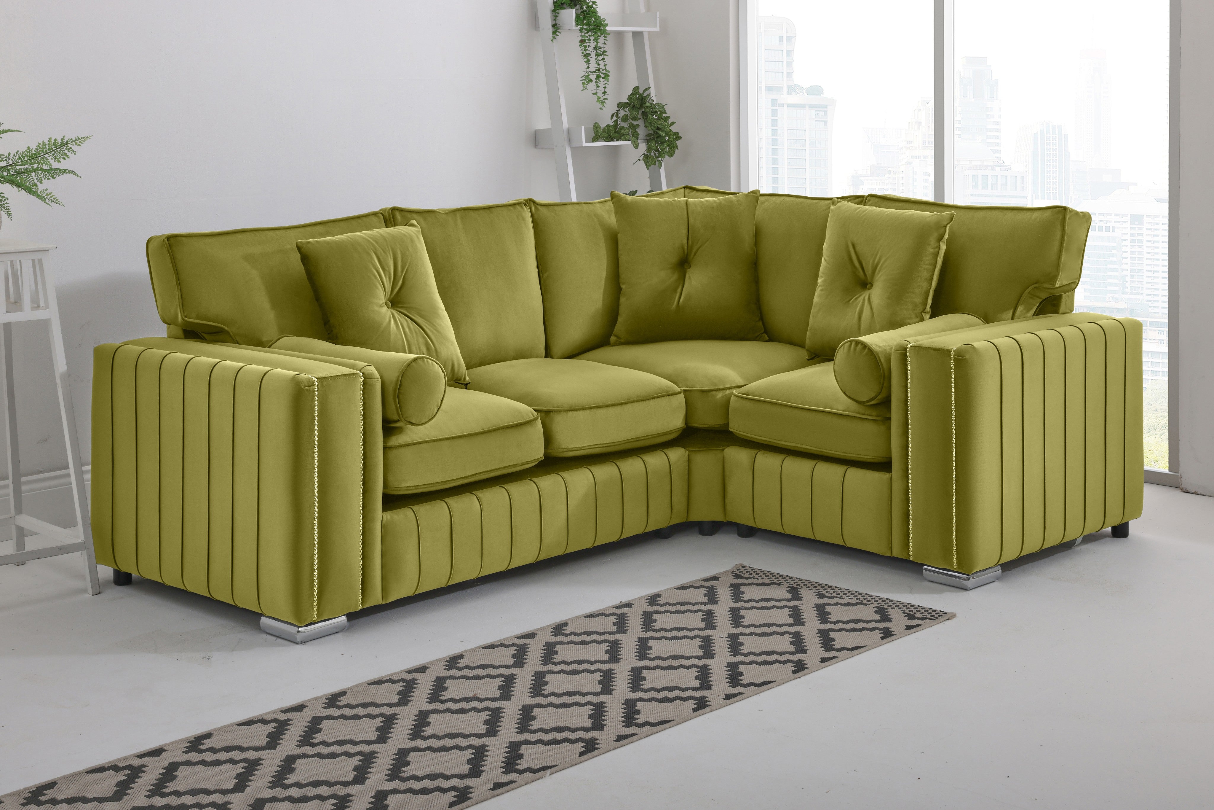 Lyra Corner Fullback - 2c1 + Bolster / Buttoned Cushions
