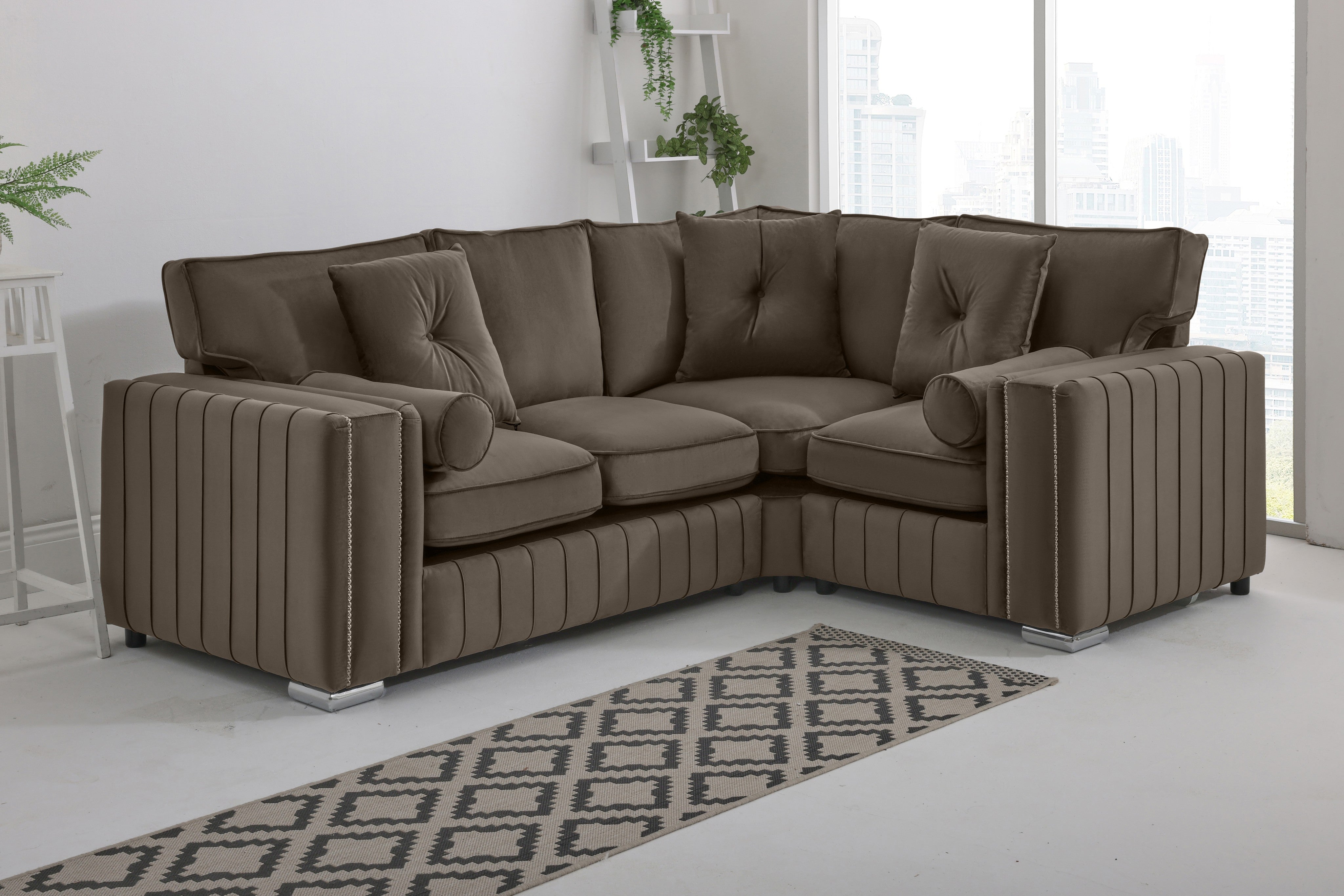 Lyra Corner Fullback - 2c1 + Bolster / Buttoned Cushions