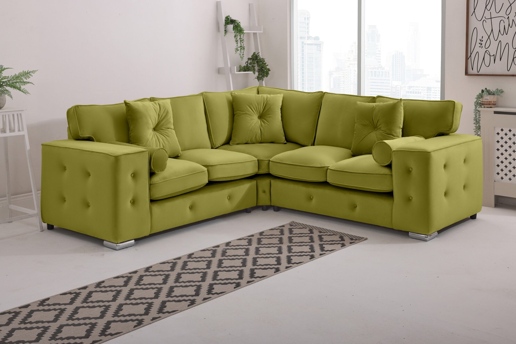 Callen Corner Fullback - 2c2 + Bolster / Buttoned Cushions