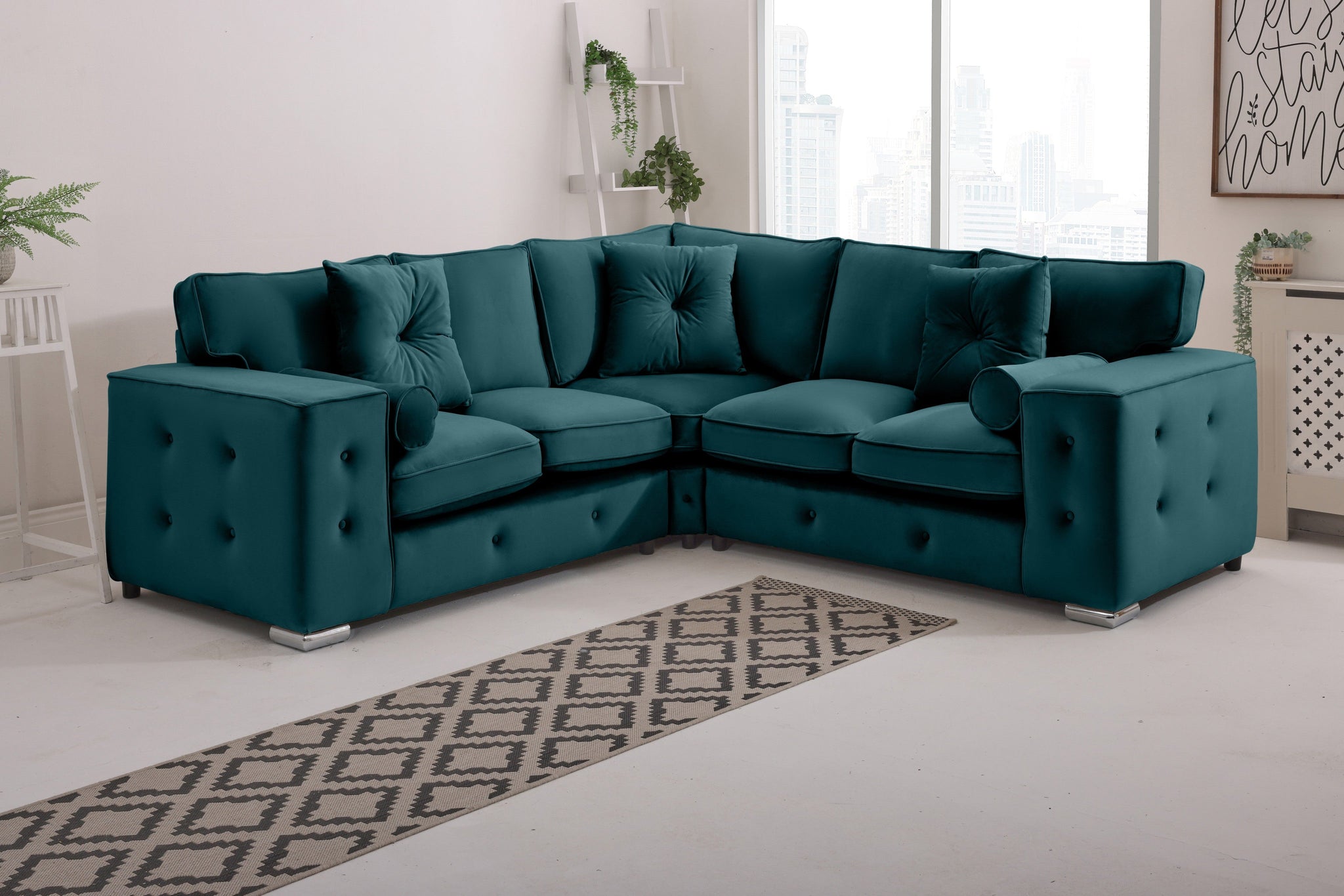Callen Corner Fullback - 2c2 + Bolster / Buttoned Cushions