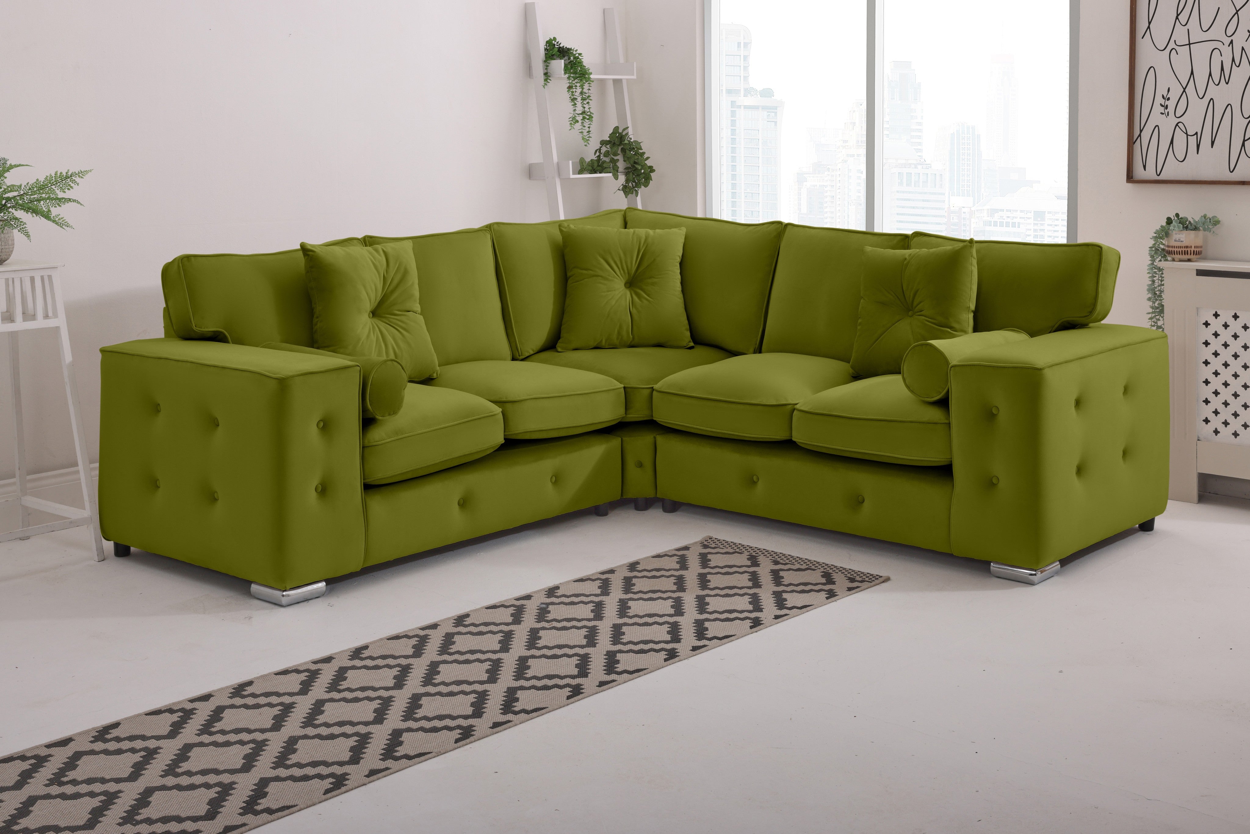 Callen Corner Fullback - 2c2 + Bolster / Buttoned Cushions