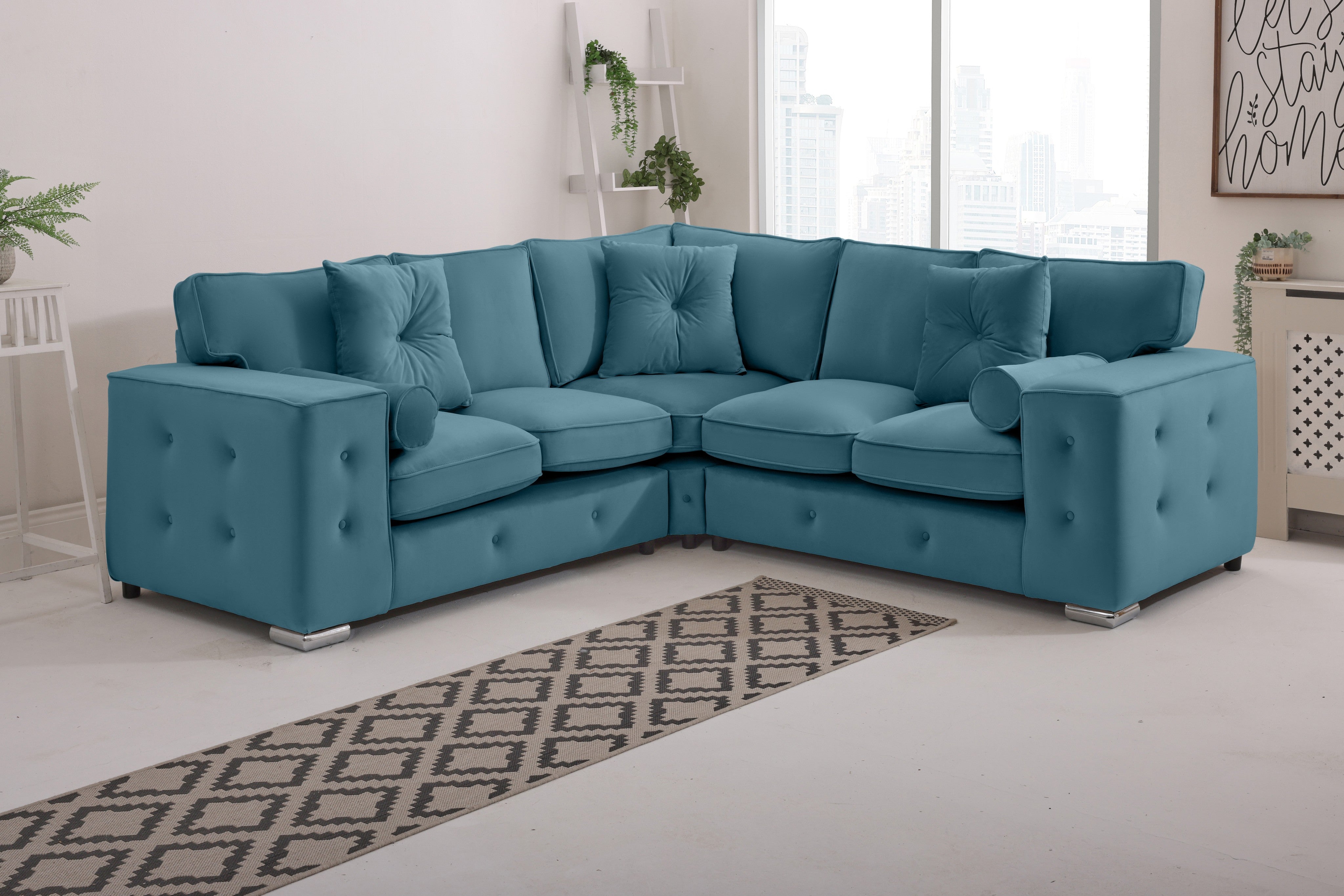 Callen Corner Fullback - 2c2 + Bolster / Buttoned Cushions