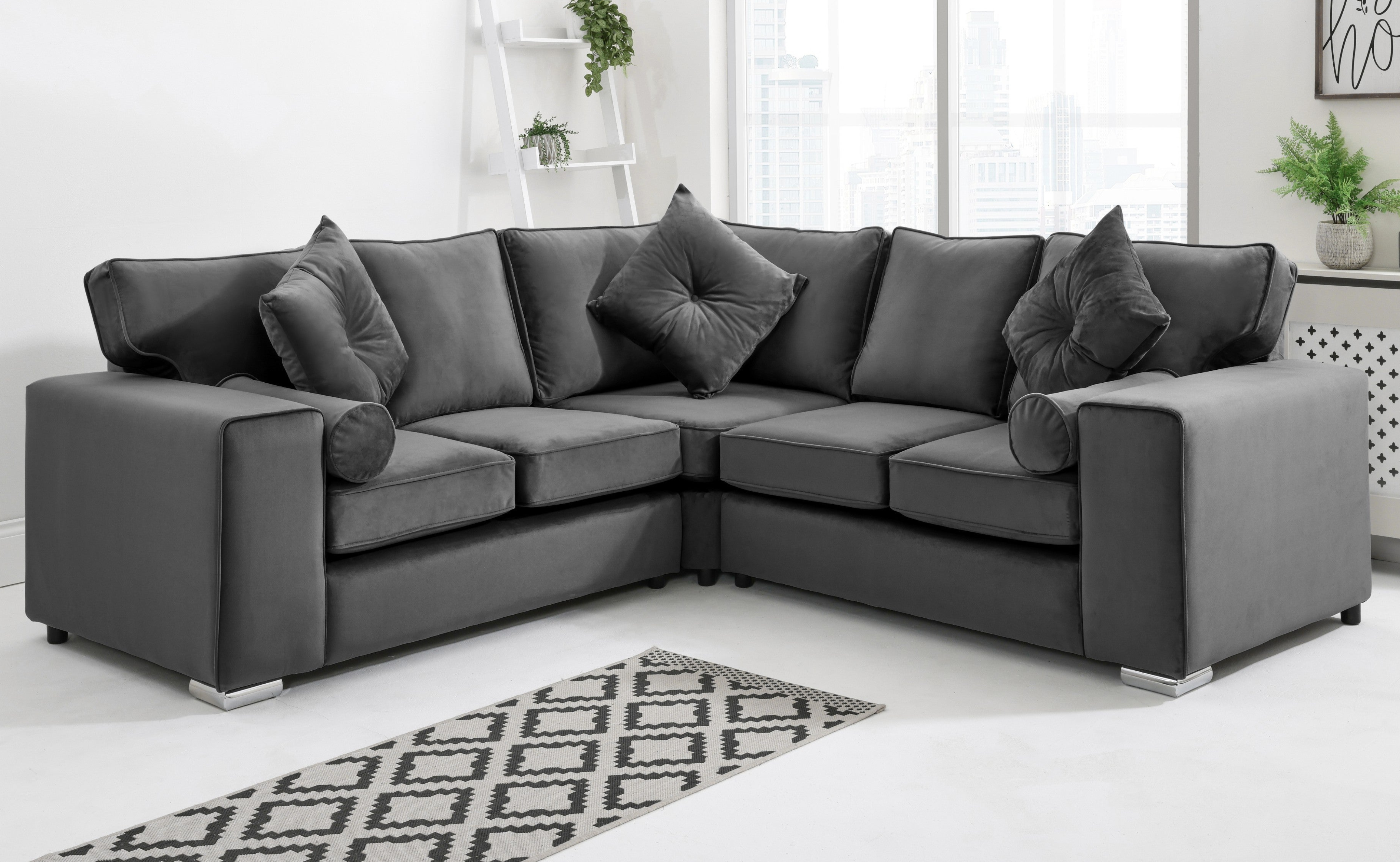 Elara Corner Fullback + Extra Cushions